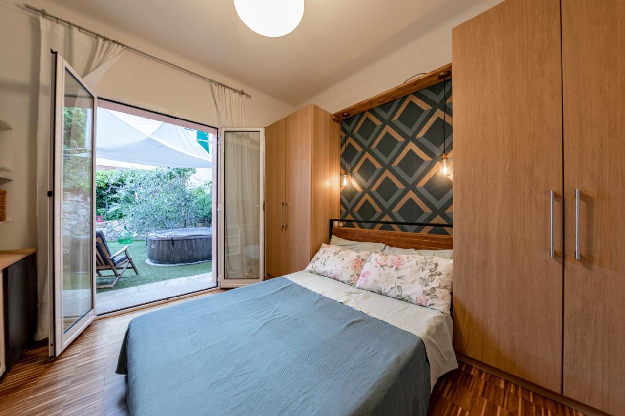 Apartamento H11 - COUNTRY LUX - Jacuzzi - Sanremo - Garden Exterior foto